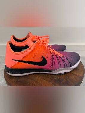 Nike Free TR 6 Spectrum training shoe for women.